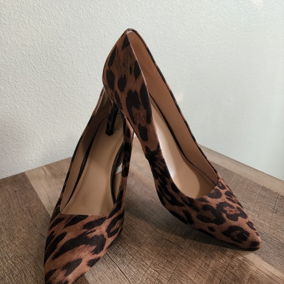 Leopard print heels - Picture 5 of 9